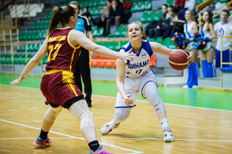 Оренбургский баскетбольный клуб "Надежда" на выезде одержал победу