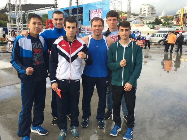 Орчанин Эдуард Абдрахманов стал чемпионом по боксу среди студентов