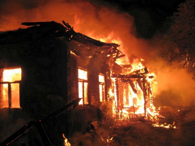 Страшный пожар унес 5 жизней в Грачевском районе