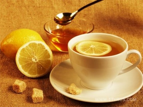 Чай с медом не желаете?