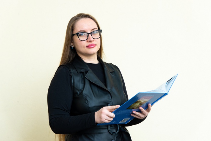 Стресс может проявляться вздутием живота