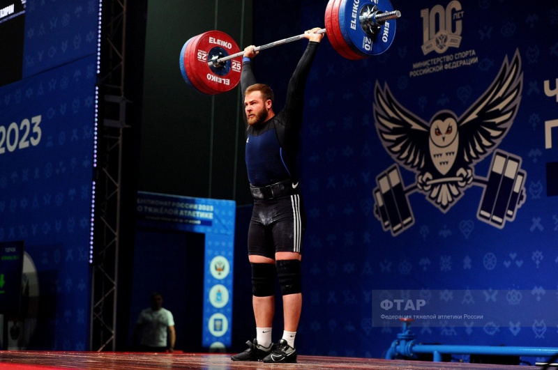 Оренбургские тяжелоатлеты успешно выступили на Чемпионате России
