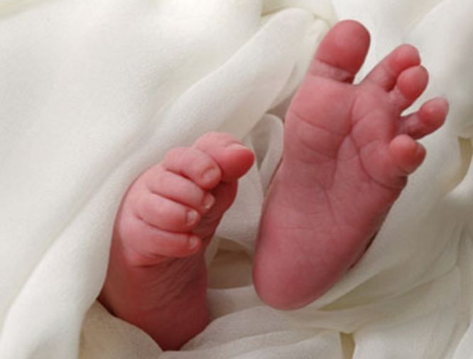 В Оренбурге студентка родила ребенка и оставила его в шкафу