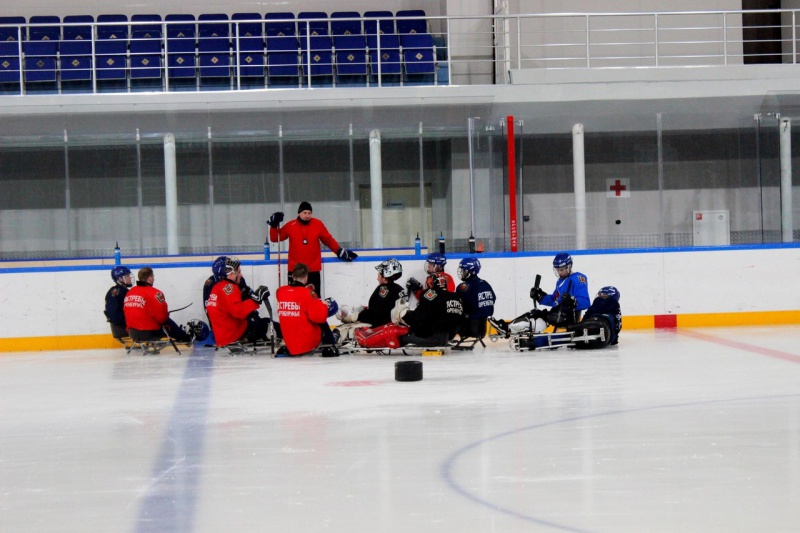 Для оренбургских следж-хоккеистов изготовили сани на ПО "Стрела"