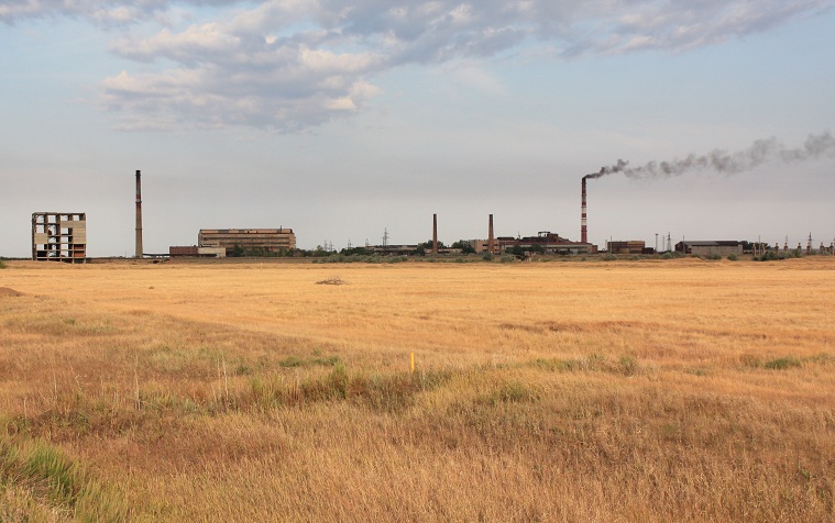 Буруктальский никелевый завод оштрафован на 122 тыс. рублей за загрязнение воздуха 