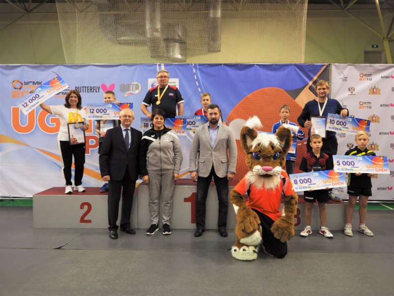 Юные оренбуржцы  завоевали две золотые медали на международном турнире по настольному теннису  