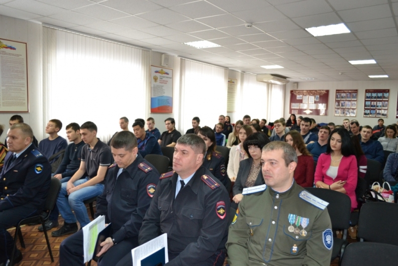 «Студенческий десант» посетил полицию Оренбурга