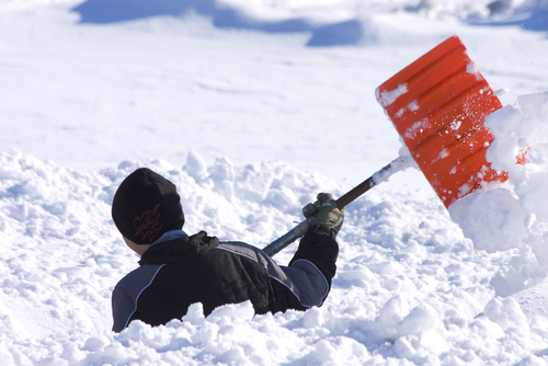 Оренбург в снегу: ТСЖ снова останутся со штрафами?