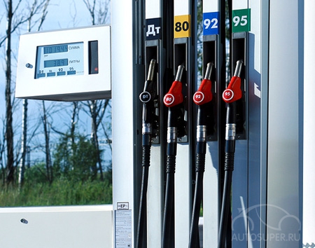 Цены на бензин в Оренбурге продолжают расти