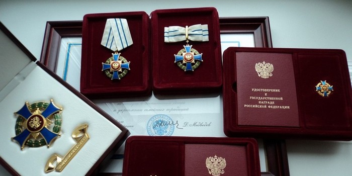 Владимир Путин наградил семью Мироновых из Оренбурга орденом «Родительская слава»