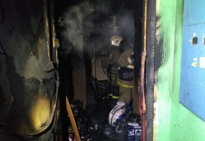 В Оренбурге ночью на пожаре спасены 8 человек