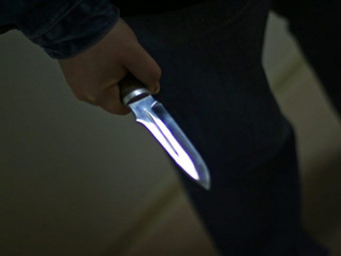 В Оренбурге на рынке «Локомотив» отец ударил сына ножом