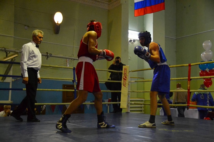 В Новотроицке пройдет всероссийский турнир по боксу памяти Юрия Большакова