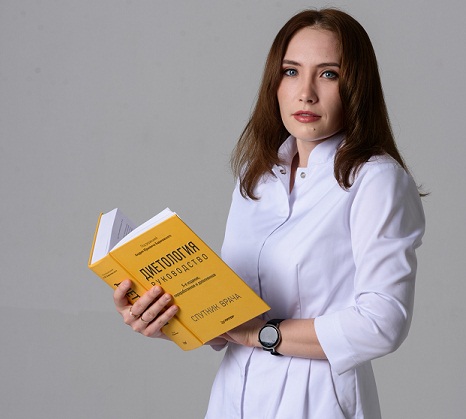 Диетолог назвала причины зависимости от сладкого