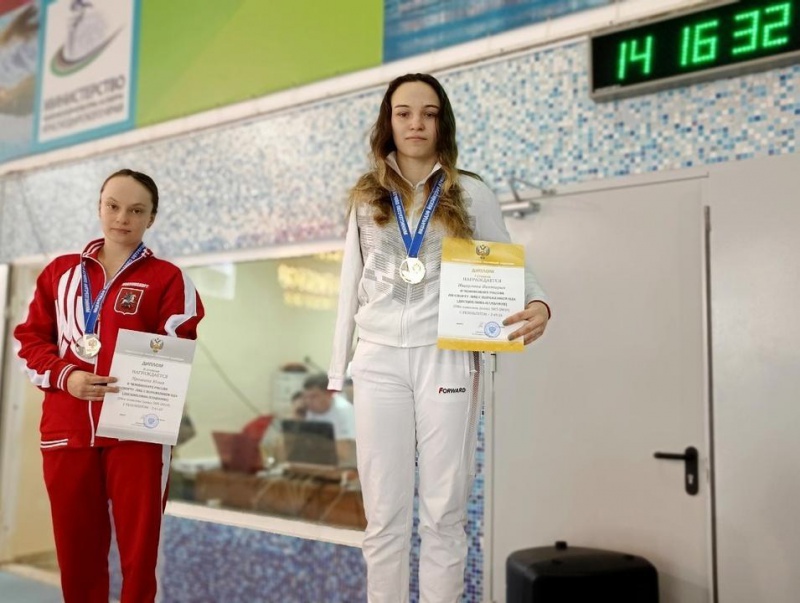 Оренбургские пловчихи  – чемпионки России!