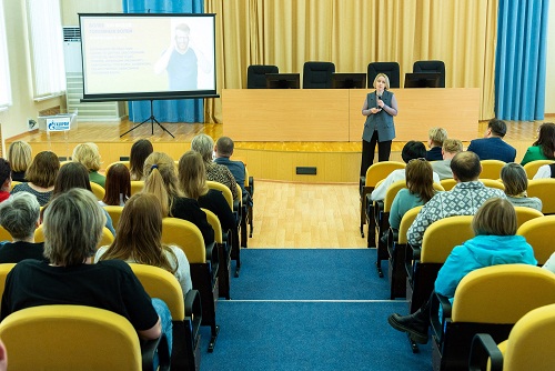 Работникам Газзавода рассказали о причинах головной боли