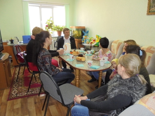 Жители Беляевского района собираются в «Родительской гостиной»