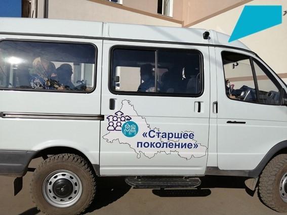 В Оренбуржье сельских пенсионеров доставляют на диспансеризацию на спецавтотранспорте