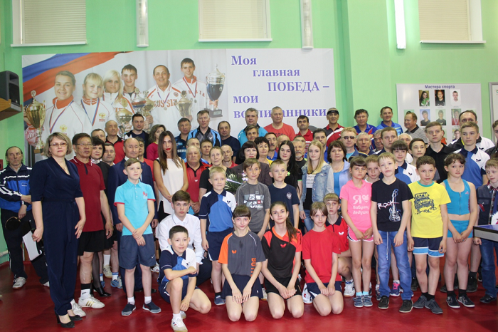 В Сорочинске прошел турнир по настольному теннису памяти Анатолия Николаева